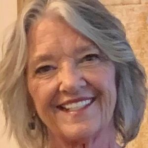 Meet your Posher, Cynthia